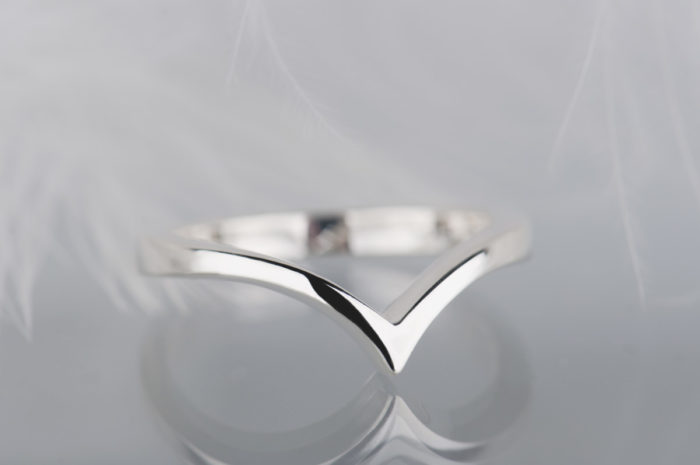 minimalistyczny pierścionek srebrny